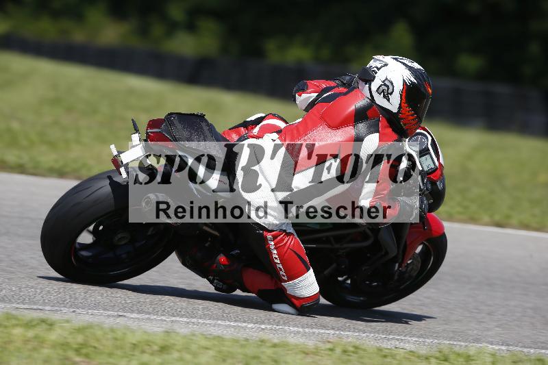 /Archiv-2024/29 12.06.2024 MOTO.CH Track Day ADR/Gruppe gelb/backside